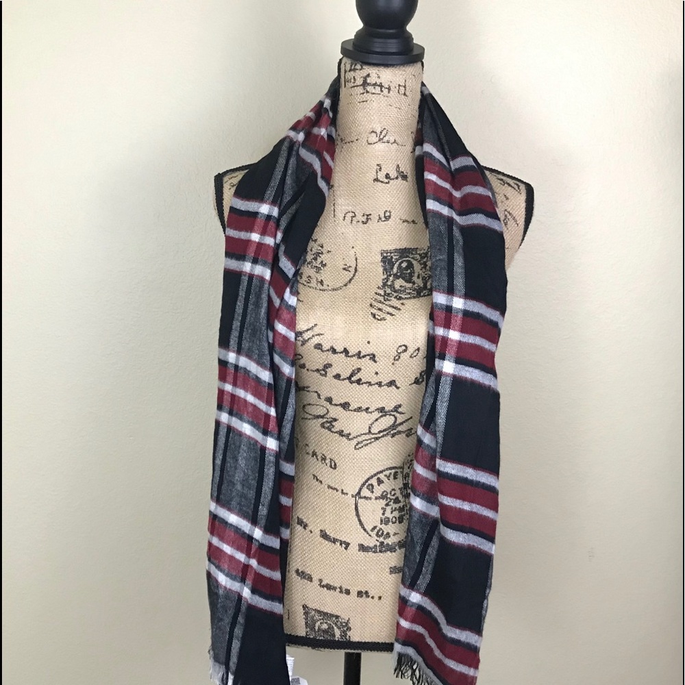 Zara NWT scarf